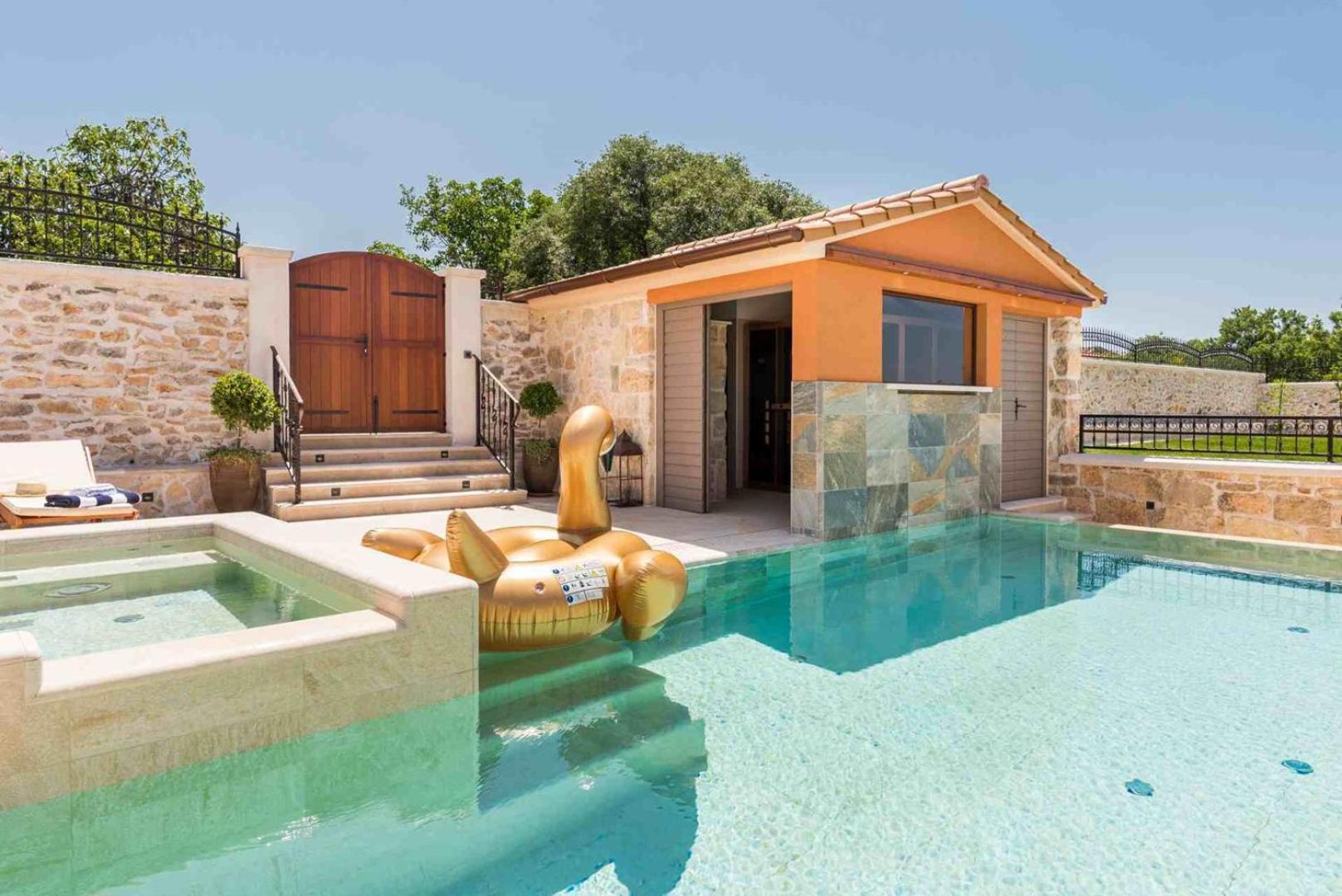 Luxury Villa Finessa Skradin 2 With Heated Pool, Jacuzzi And Sauna 외부 사진